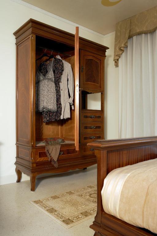 Barchessa Levi Morenos B&B Mira Room photo