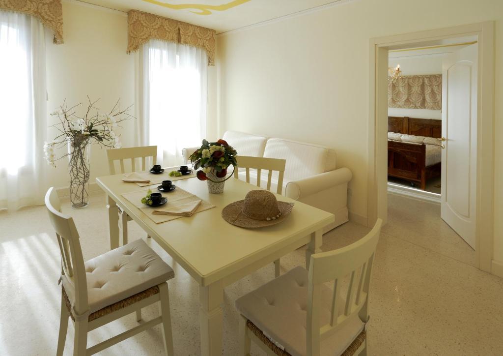 Barchessa Levi Morenos B&B Mira Room photo